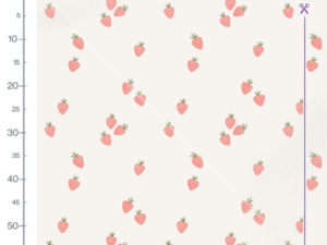 Audinio „Braškės – taip kvepia vasara“ faktūra – medvilninis audinys su ryškiais braškių raštais, ekologiškai spausdintas